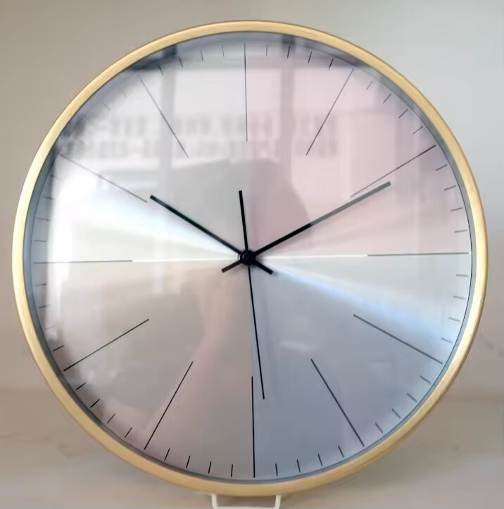 Luxury Gold Metal Wall Clock