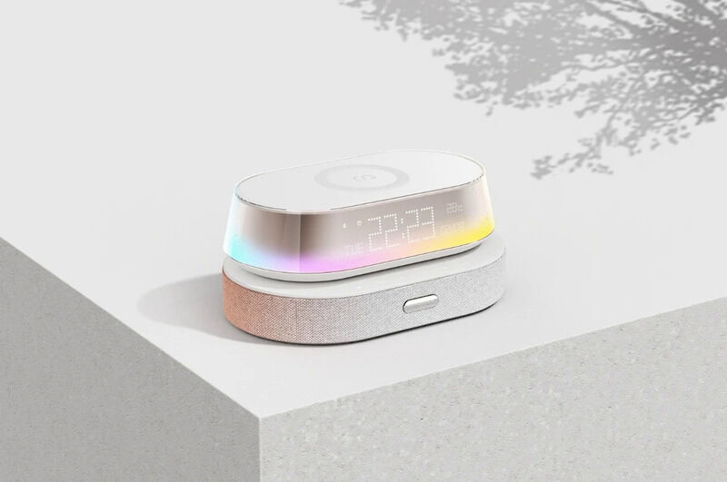 A Chromatic Fusion of Form and Function: The Momax Alarm Clock Concept by mofree design