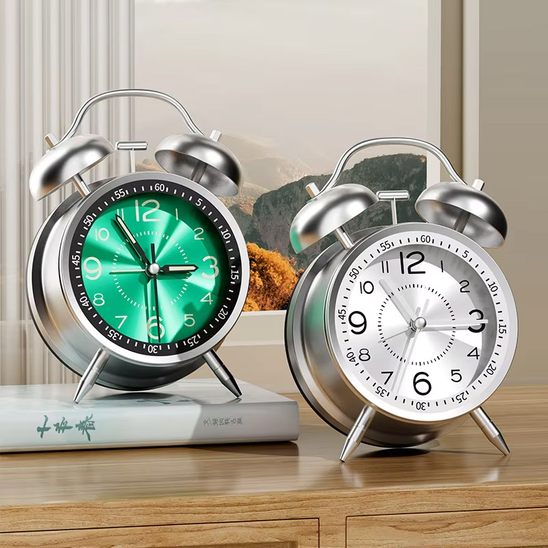 Reloj despertador de metal moderno con timbre para estudiantes, reloj mecánico pequeño y creativo de escritorio, artefacto para despertar a los niños, adorno de mesa.