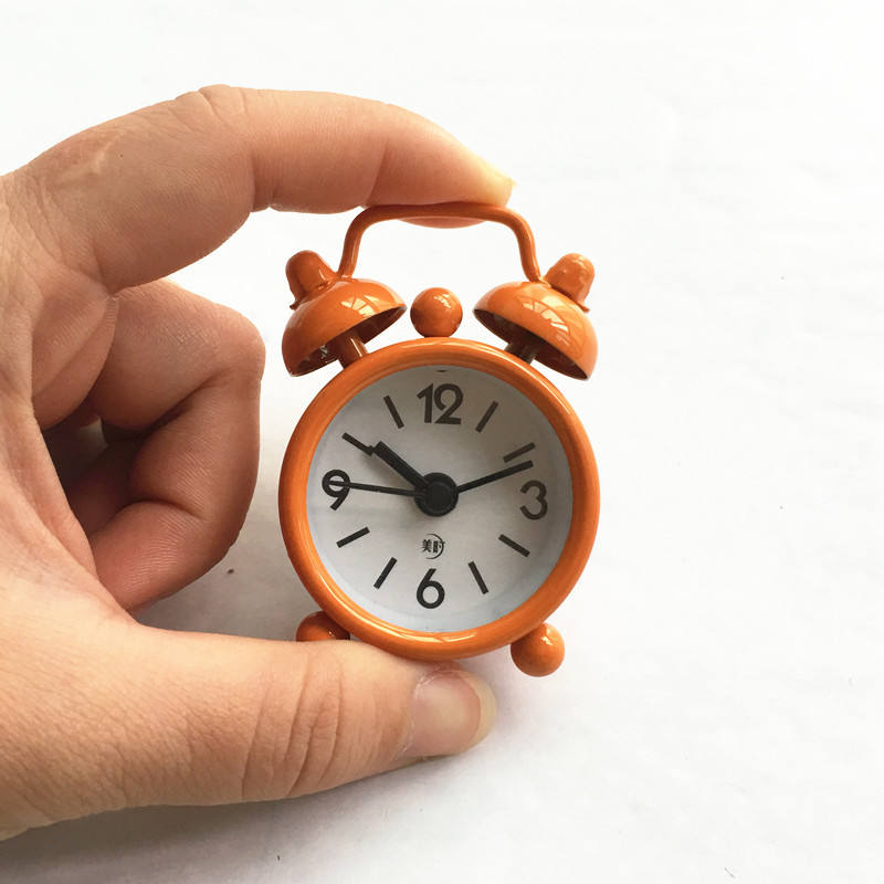 Mini reloj despertador analógico de mesa con campanas gemelas, de metal, a precio económico y al por mayor.