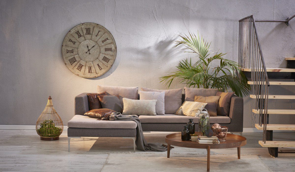 Wall Clock Direction as per Vastu Shastra