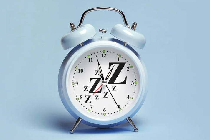 Is Snoozing the Alarm Good or Bad for Your Health?